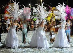 Foto de la galería: Primera noche de la principal fiesta de los jóvenes posadeños: Estudiantina 2015