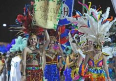 Foto de la galería: Primera noche de la principal fiesta de los jóvenes posadeños: Estudiantina 2015