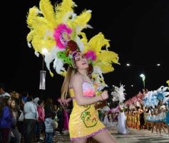 Foto de la galería: Alegría, brillo y compromiso: más postales de la Estudiantina 2015