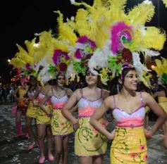 Foto de la galería: Alegría, brillo y compromiso: más postales de la Estudiantina 2015