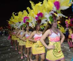 Foto de la galería: Alegría, brillo y compromiso: más postales de la Estudiantina 2015