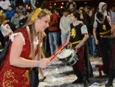 Foto de la galería: Alegría, brillo y compromiso: más postales de la Estudiantina 2015