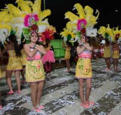 Foto de la galería: Alegría, brillo y compromiso: más postales de la Estudiantina 2015