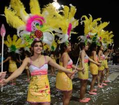 Foto de la galería: Alegría, brillo y compromiso: más postales de la Estudiantina 2015