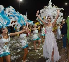 Foto de la galería: Alegría, brillo y compromiso: más postales de la Estudiantina 2015