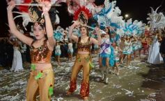 Foto de la galería: Alegría, brillo y compromiso: más postales de la Estudiantina 2015