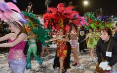 Foto de la galería: Alegría, brillo y compromiso: más postales de la Estudiantina 2015