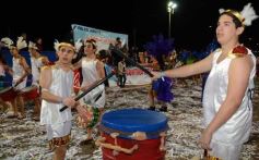 Foto de la galería: Alegría, brillo y compromiso: más postales de la Estudiantina 2015