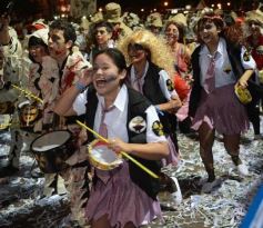 Foto de la galería: Alegría, brillo y compromiso: más postales de la Estudiantina 2015