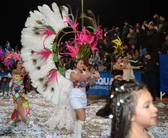Foto de la galería: Alegría, brillo y compromiso: más postales de la Estudiantina 2015