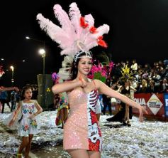 Foto de la galería: Alegría, brillo y compromiso: más postales de la Estudiantina 2015