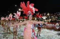 Foto de la galería: Alegría, brillo y compromiso: más postales de la Estudiantina 2015