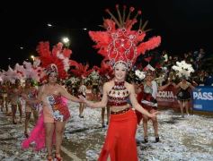 Foto de la galería: Alegría, brillo y compromiso: más postales de la Estudiantina 2015