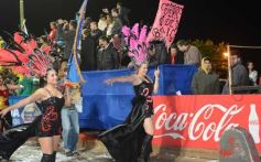 Foto de la galería: Alegría, brillo y compromiso: más postales de la Estudiantina 2015