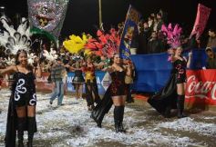 Foto de la galería: Alegría, brillo y compromiso: más postales de la Estudiantina 2015