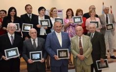 Foto de la galería: La FECCOPROMI homenajeó a los profesionales