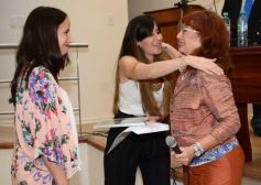 Foto de la galería: La FECCOPROMI homenajeó a los profesionales