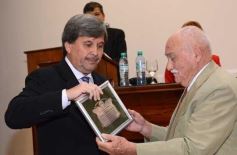 Foto de la galería: La FECCOPROMI homenajeó a los profesionales