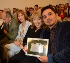 Foto de la galería: La FECCOPROMI homenajeó a los profesionales