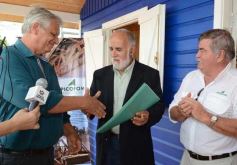 Foto de la galería: APICOFOM entregó la casa que sorteó el 20 de septiembre en la Feria Forestal