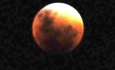 Foto de la galería: Los amigos de siempre y la Luna Roja