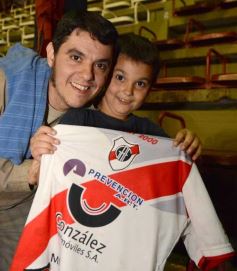 Foto de la galería: Guaraní sumó otra victoria ante Atlético Paraná y sueña