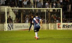 Foto de la galería: Guaraní sumó otra victoria ante Atlético Paraná y sueña