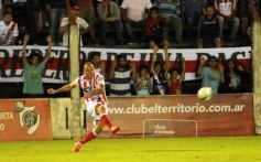 Foto de la galería: Guaraní sumó otra victoria ante Atlético Paraná y sueña