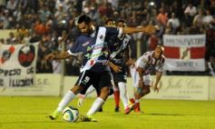 Foto de la galería: Guaraní sumó otra victoria ante Atlético Paraná y sueña