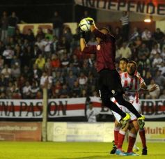 Foto de la galería: Guaraní sumó otra victoria ante Atlético Paraná y sueña