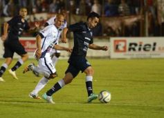 Foto de la galería: Guaraní volvió a ganar y dejó la zona de descenso