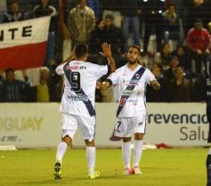 Foto de la galería: Guaraní volvió a ganar y dejó la zona de descenso