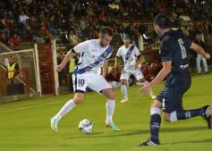 Foto de la galería: Guaraní volvió a ganar y dejó la zona de descenso