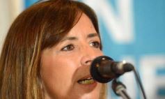 Sixto Fotografías. Sociedad. Hotel Julio César - Gabriela Cerruti presentó en Posadas su crítica biografía de Mauricio Macri