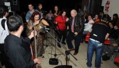 Foto de la galería: Posadeña Linda disfrutó de la música de Amanda de Colombia