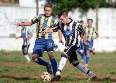 Foto de la galería: Mitre vapuleó al “Deca” por 5 a 1 como visitante