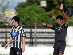 Foto de la galería: Mitre vapuleó al “Deca” por 5 a 1 como visitante