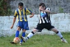 Foto de la galería: Mitre vapuleó al “Deca” por 5 a 1 como visitante