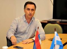 Foto de la galería: Diego Barrios presentó sus propuestas ante el Colegio de Abogados