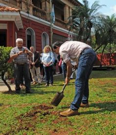 Foto de la galería: Empresarios y políticos debatieron sobre cómo consolidar la Ruta de la Yerba Mate