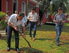 Foto de la galería: Empresarios y políticos debatieron sobre cómo consolidar la Ruta de la Yerba Mate