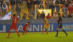 Foto de la galería: Otro cachetazo para Crucero: lo goleó Independiente