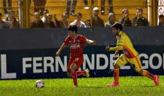 Foto de la galería: Otro cachetazo para Crucero: lo goleó Independiente