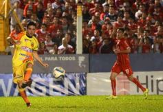 Foto de la galería: Otro cachetazo para Crucero: lo goleó Independiente