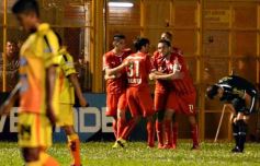 Foto de la galería: Otro cachetazo para Crucero: lo goleó Independiente