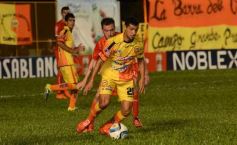 Foto de la galería: Otro cachetazo para Crucero: lo goleó Independiente