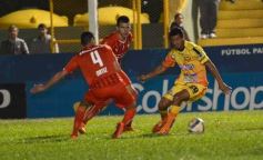 Foto de la galería: Otro cachetazo para Crucero: lo goleó Independiente