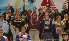 Foto de la galería: Otro cachetazo para Crucero: lo goleó Independiente