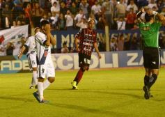 Foto de la galería: Guaraní desaprovechó un penal y quedó con un empate amargo