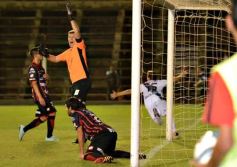 Foto de la galería: Guaraní desaprovechó un penal y quedó con un empate amargo
